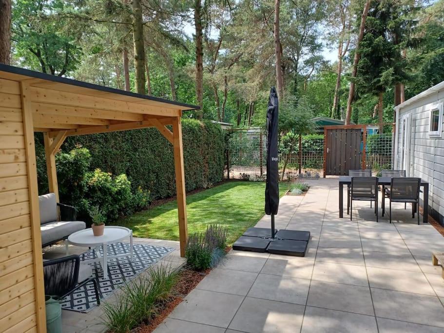 Boshuis Met Grote Tuin I Vakantiepark Met Zwembad Hoenderloo Exterior foto