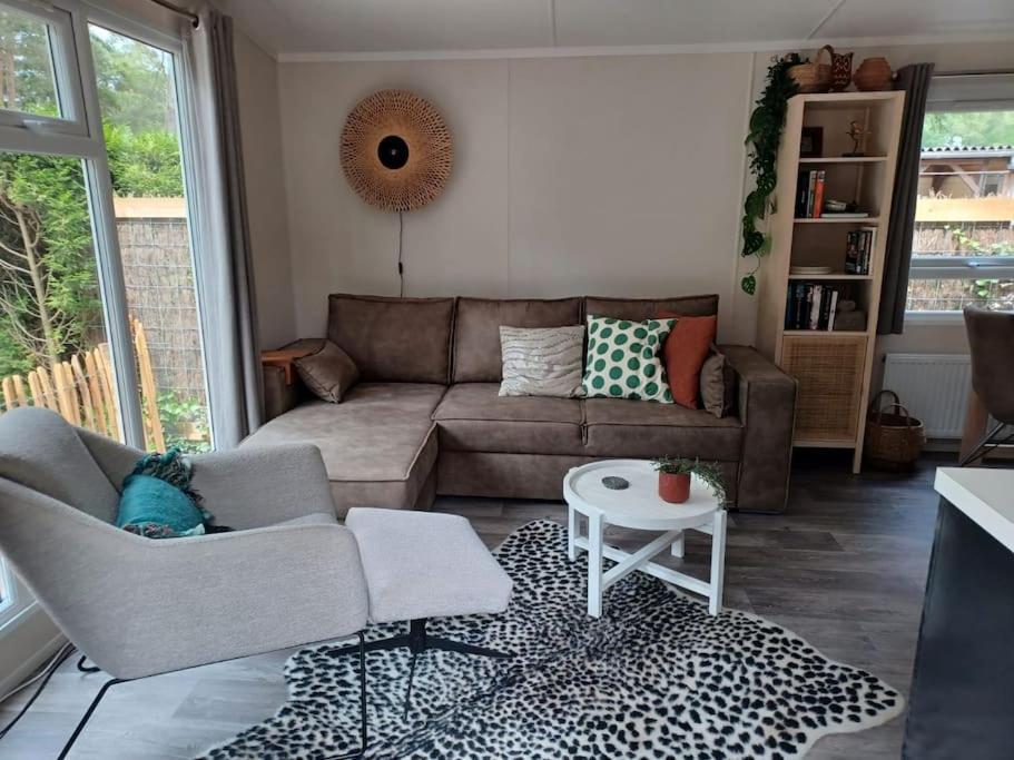 Boshuis Met Grote Tuin I Vakantiepark Met Zwembad Hoenderloo Exterior foto